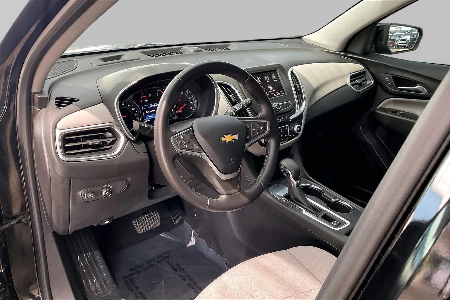 Used 2022 Mosaic Black Metallic Chevrolet LT image 18