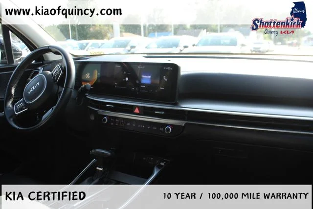 Used 2024 Black Kia S image 9