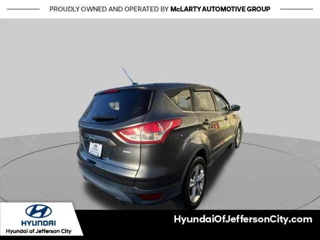 Used 2016 Gray Ford SE image 3