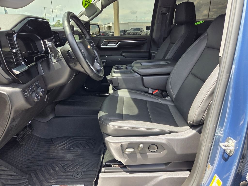 Used 2024 Blue Chevrolet LT image 6
