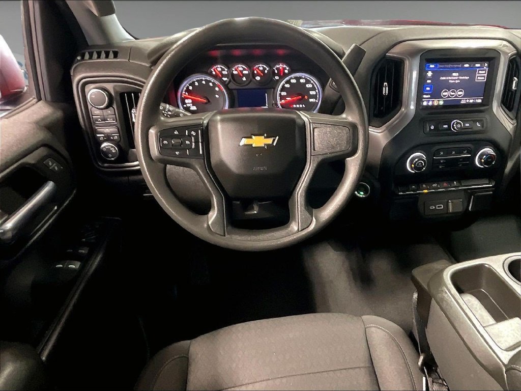 Used 2023 Red Chevrolet Custom image 17