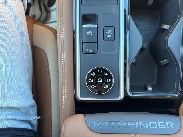 New 2026 Everest White Pearl TriCoat Nissan Platinum image 20