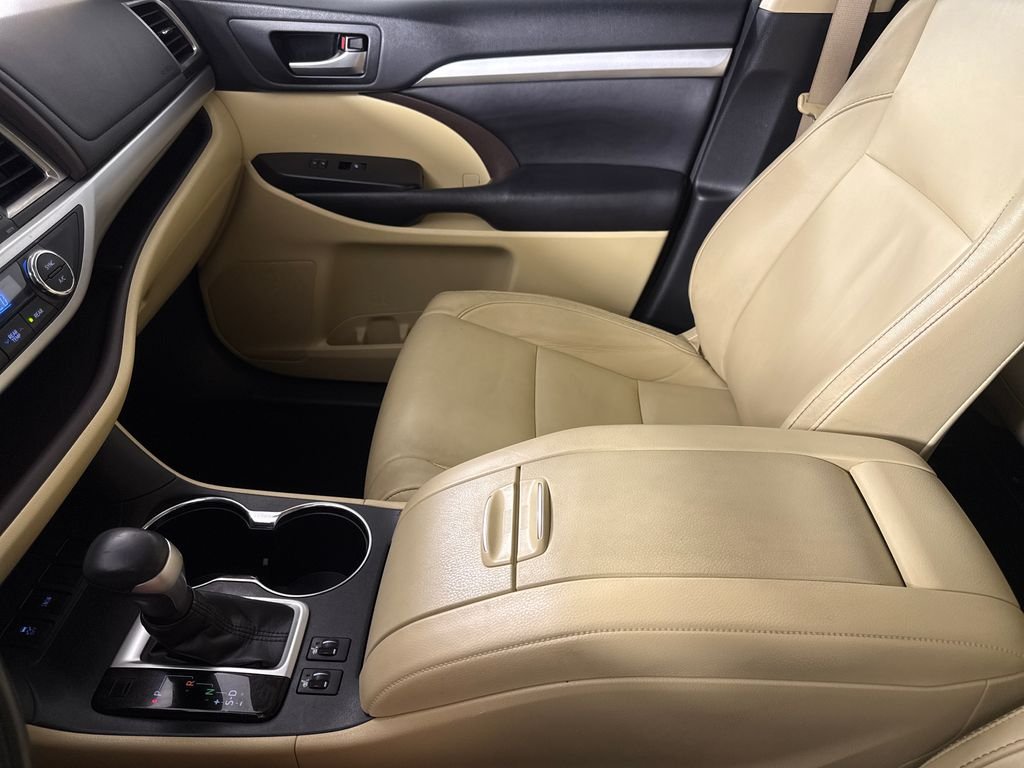 2017 Toyota Highlander XLE - Photo 23