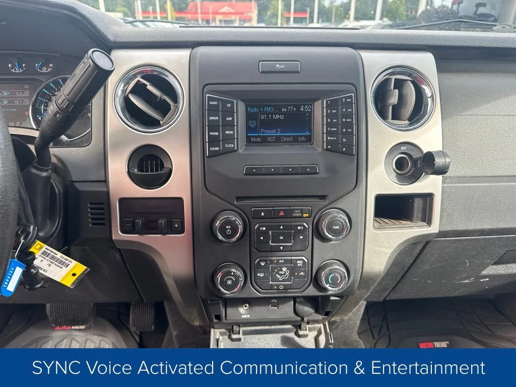 Used 2014 Blue Jeans Metallic Ford XLT image 18