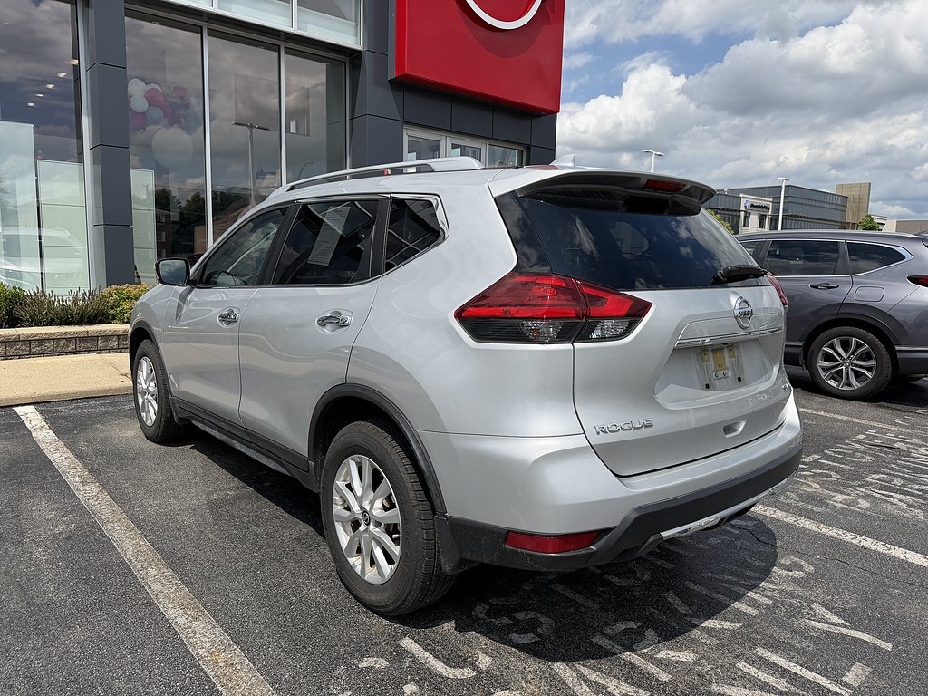 Used 2017 Brilliant Silver Nissan SV image 5