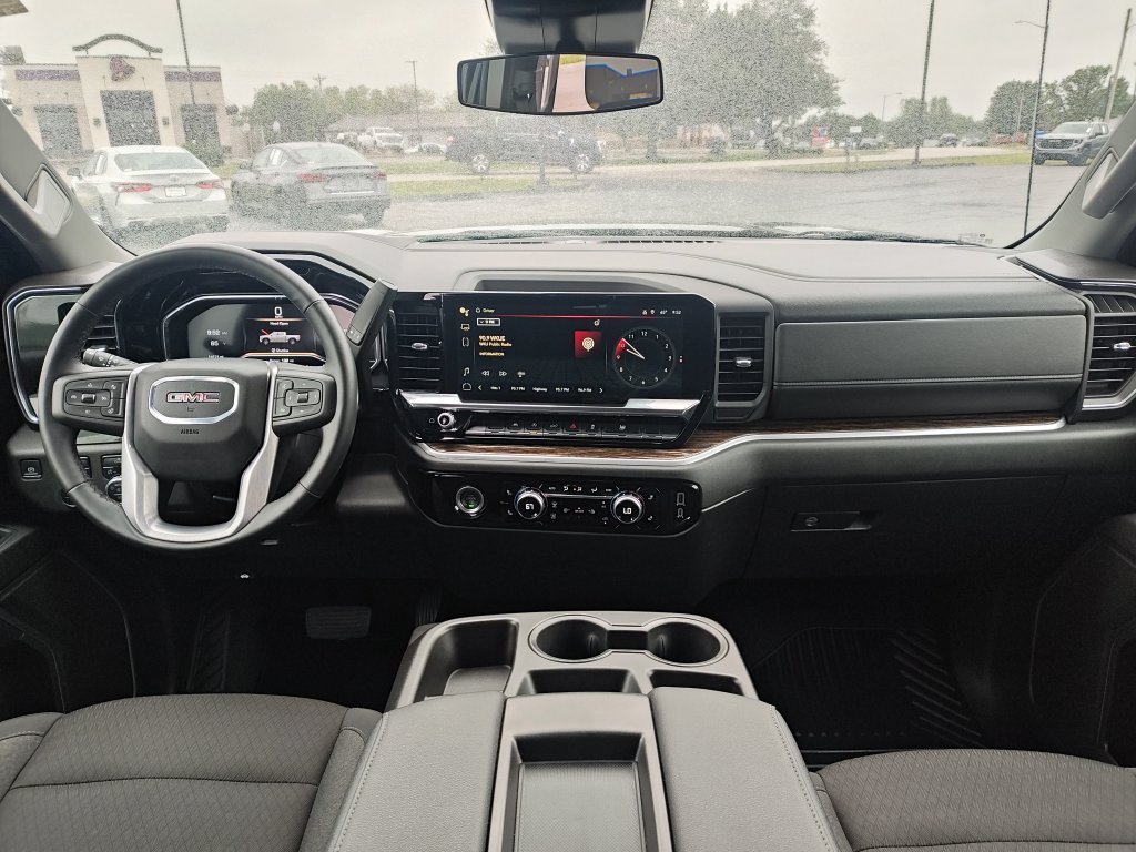 2024 GMC Sierra 1500 Elevation - Photo 15