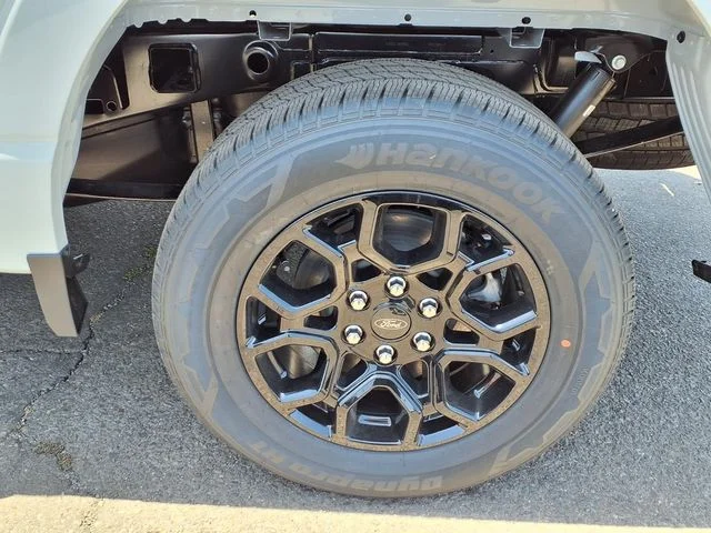 New 2026 Avalanche Ford STX image 5