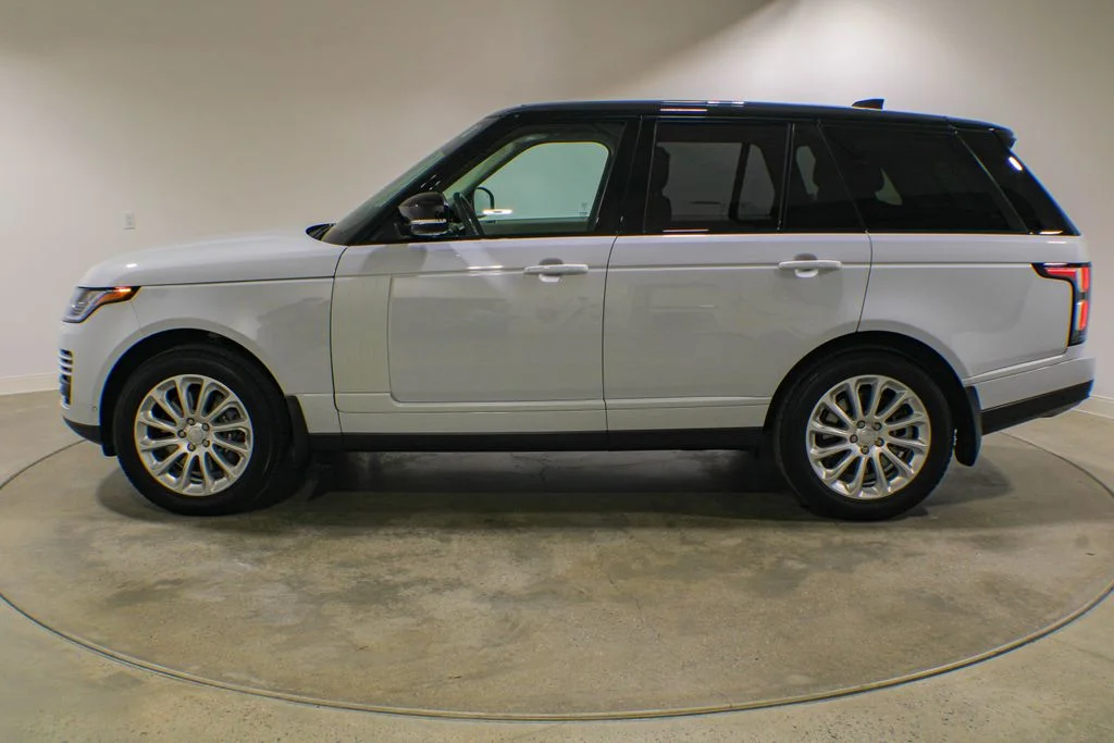Used 2020  Land Rover HSE image 2
