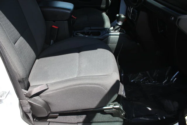 Used 2019 White Jeep Unlimited Sport S image 29