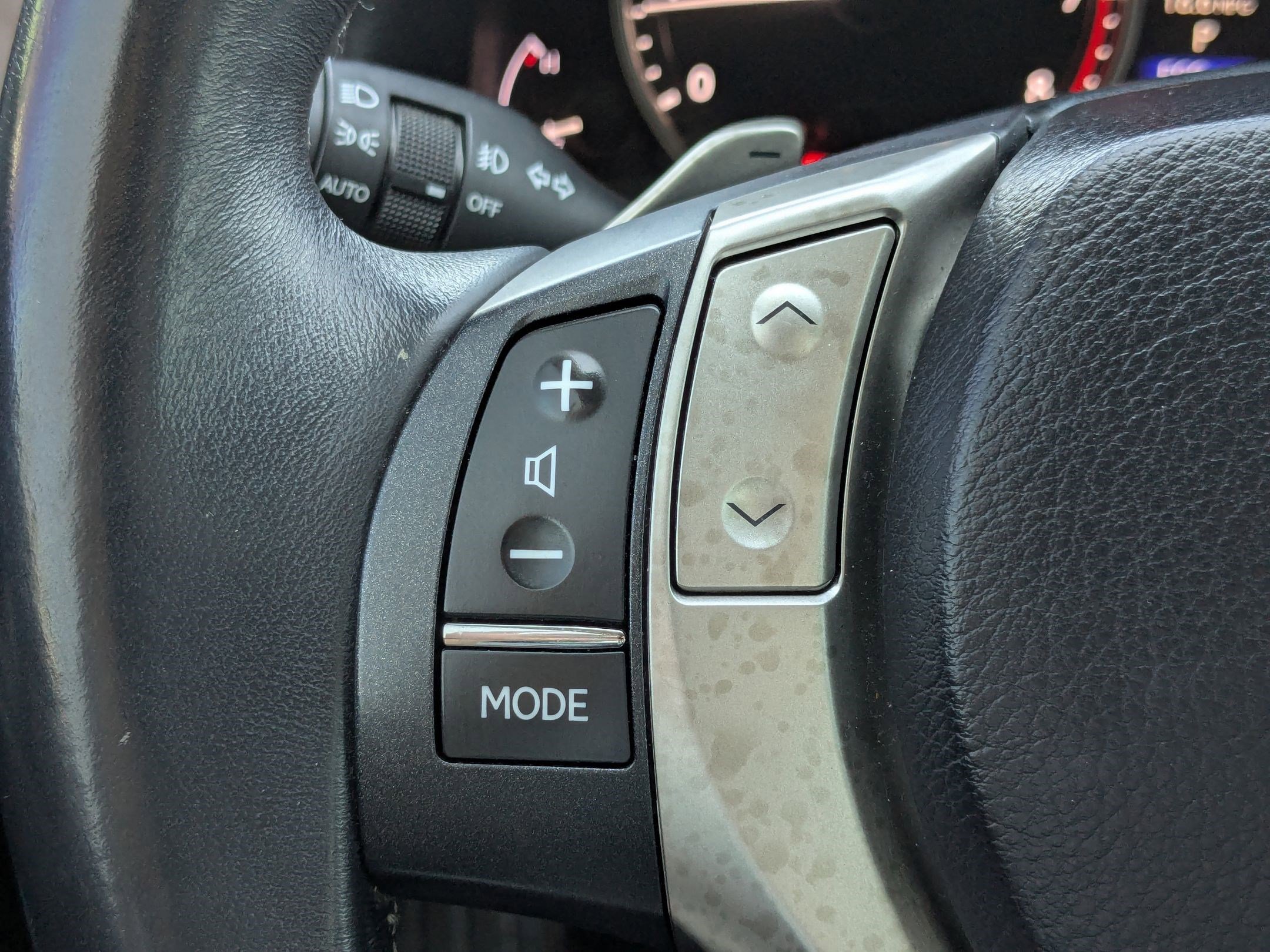 Used 2015 Obsidian Lexus 4dr Sdn RWD image 18
