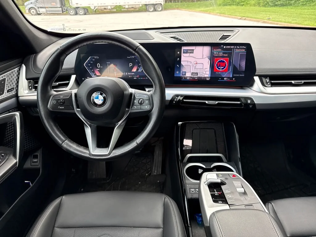 Used 2023 Black BMW xDrive28i image 22