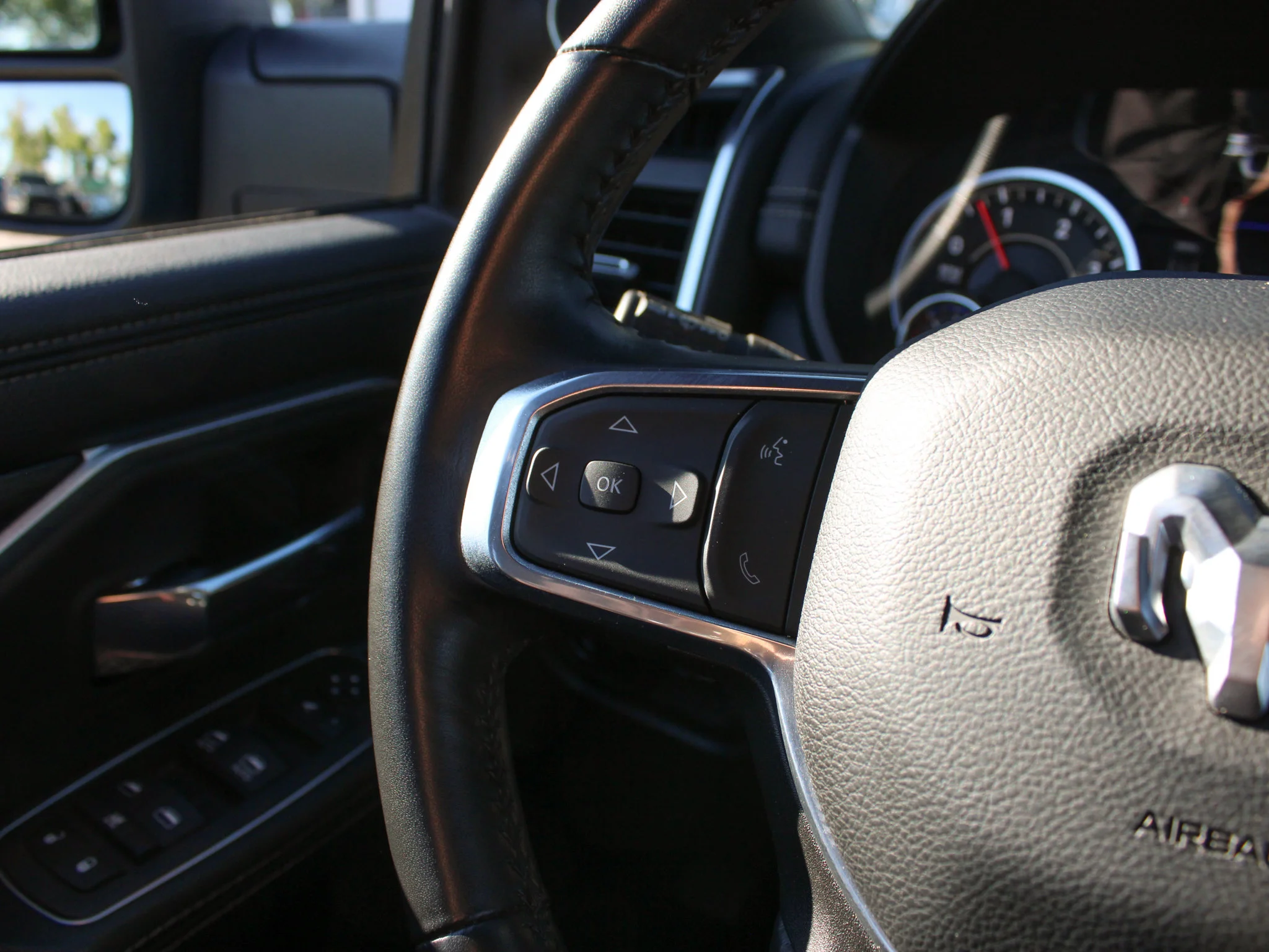 Certified Used 2024 Blue RAM Laramie* | Diesel | 5th Wheel & Gooseneck | Apple CarPlay | 3M PPF | Night Edition image 25