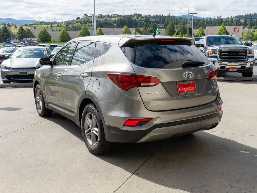 Used 2018 Gray Hyundai 2.4 Base image 5