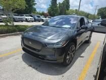2024 Jaguar I-PACE EV 400 R-Dynamic HSE's photo