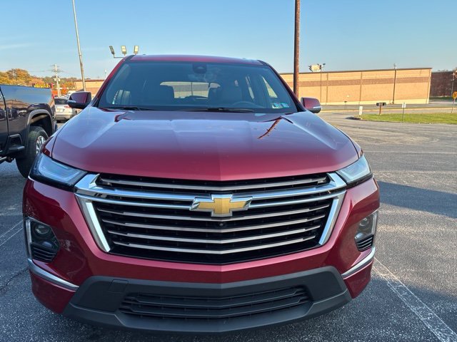 Used 2023 Red Chevrolet High Country image 2