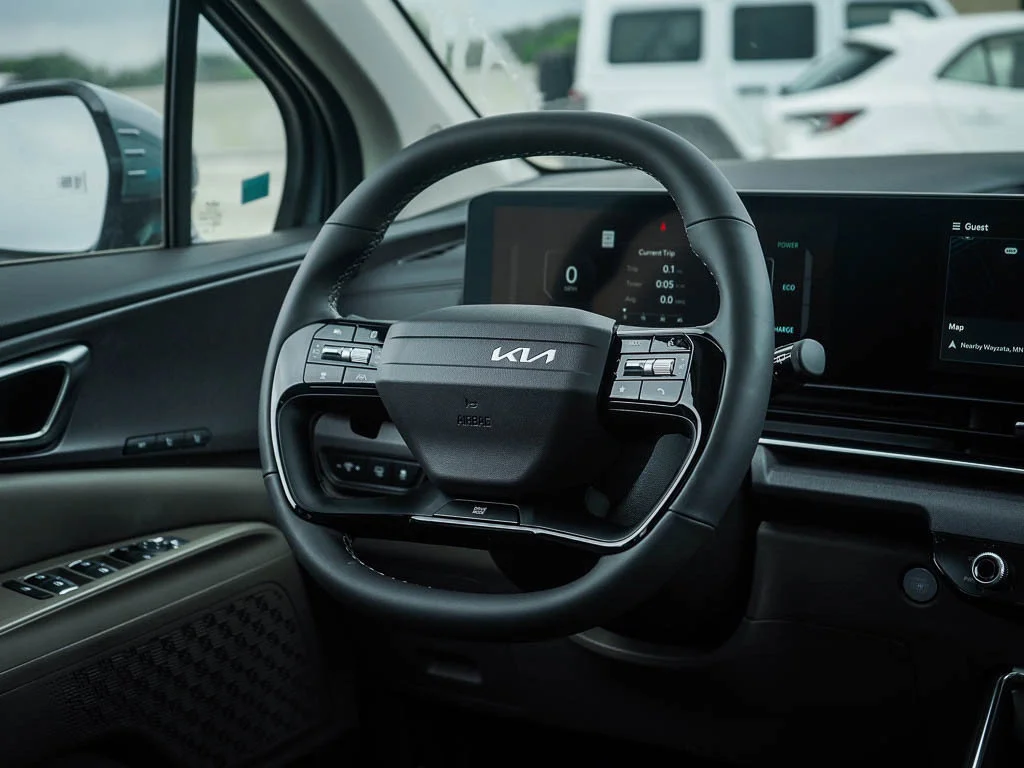New 2027 Iceberg Green Kia SX FWD image 17