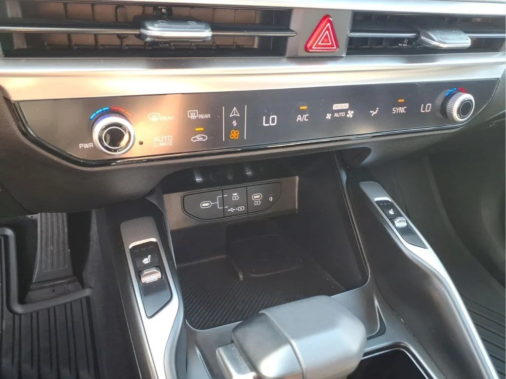 Used 2024 Gray Kia X-Line EX image 27