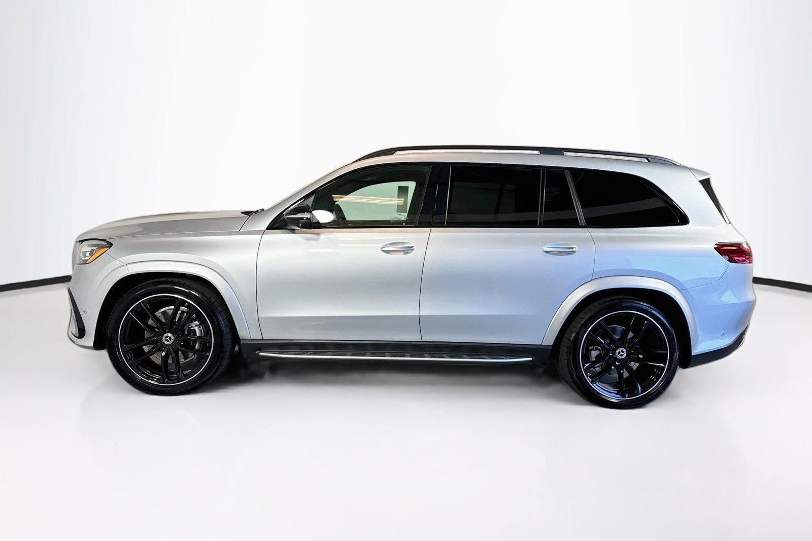 New 2026 Cirrus Silver Metallic Mercedes-Benz GLS 580 image 8