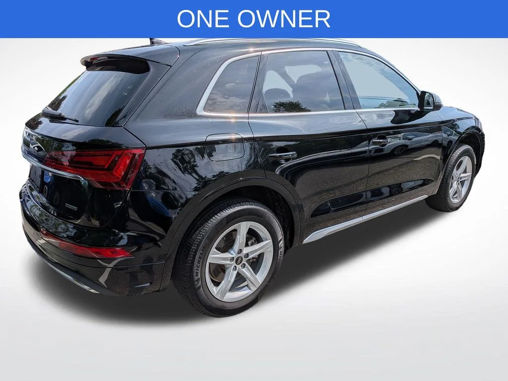 Used 2023 Black Audi 40 Premium image 3