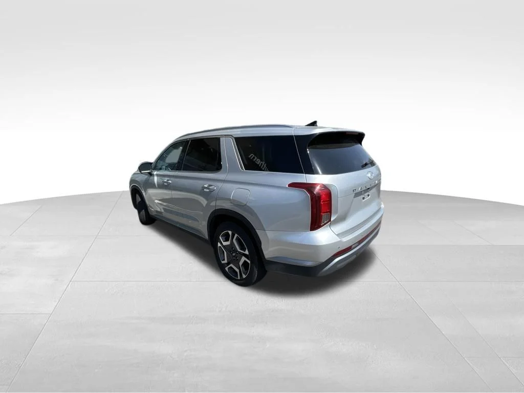 Used 2024 Silver Hyundai SEL image 13