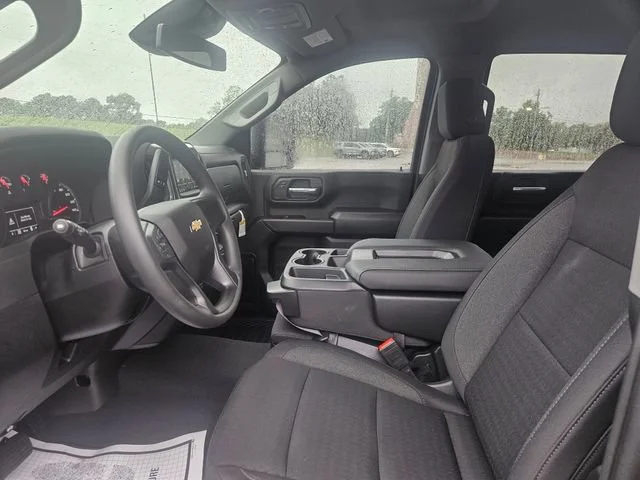 2026 Chevrolet Silverado 2500 HD Custom - Photo 9