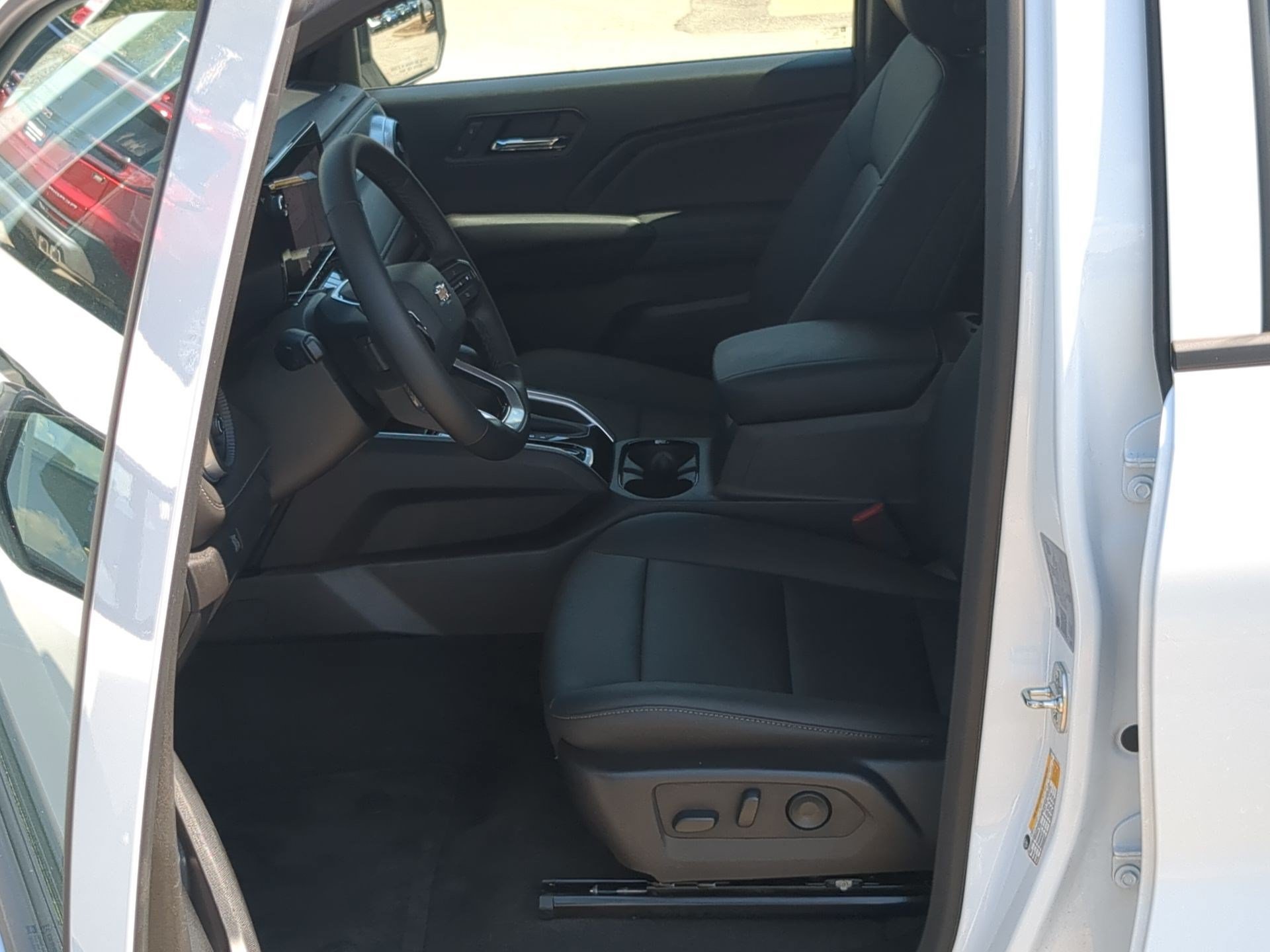 Used 2026 Summit White Chevrolet LT image 12