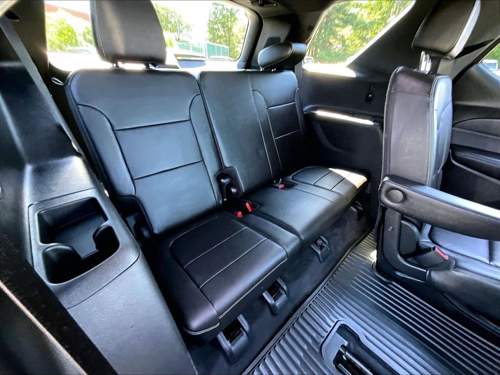Used 2023 Gray Chevrolet LT Leather image 16