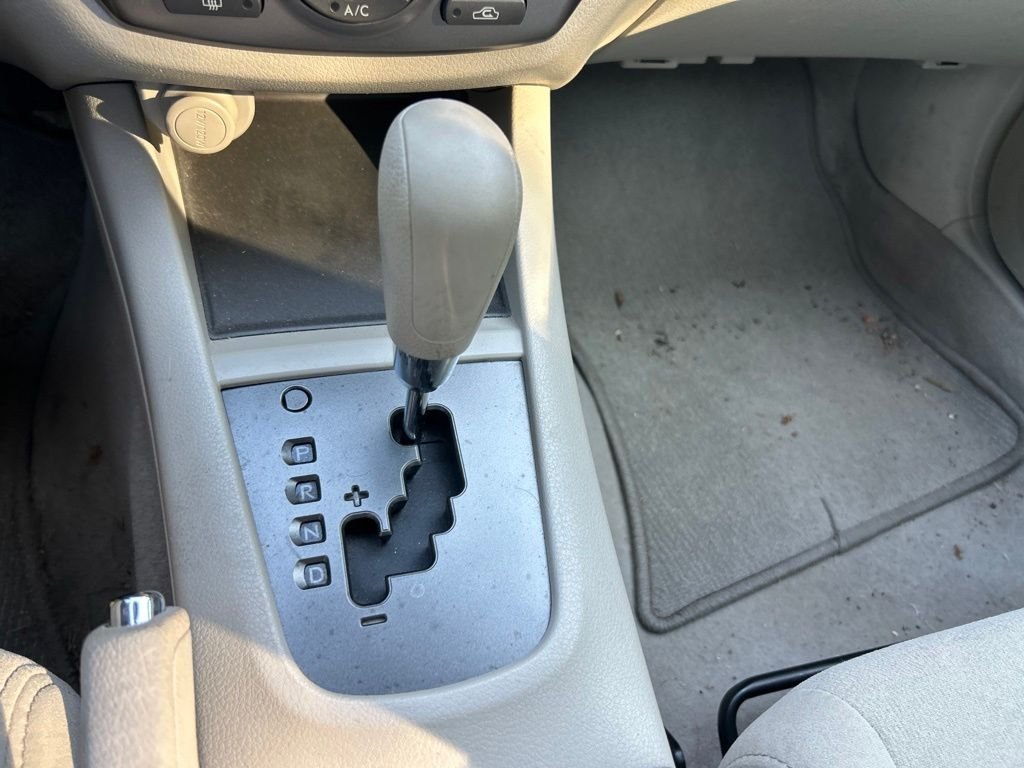 Used 2008 White Subaru 2.5i image 17