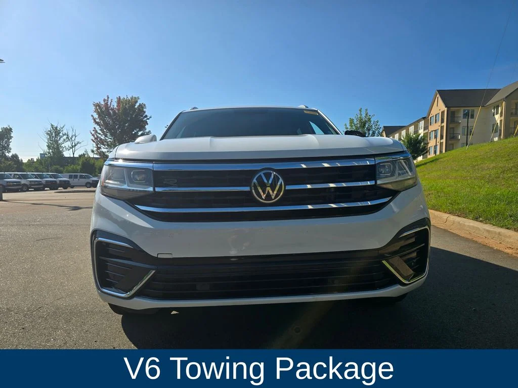 Used 2021 Gray Volkswagen 3.6L V6 SE w/Technology R-Line image 5