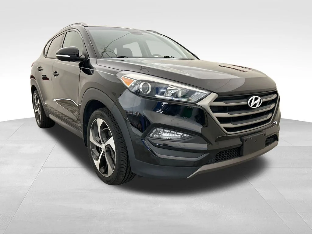 Used 2016 Black Hyundai Sport image 8