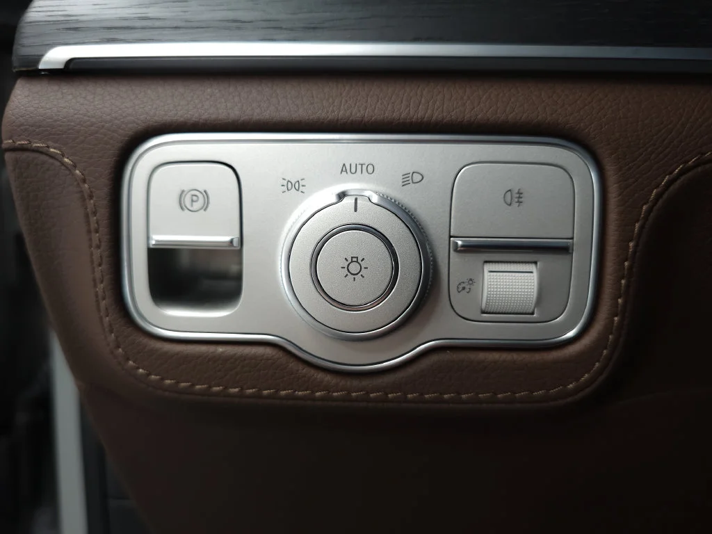 Certified Used 2024 MANUFAKTUR Alpine Gray Mercedes-Benz GLS 580 image 10