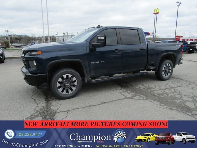 2022 Chevrolet Silverado 2500HD Custom Crew Cab 4WD