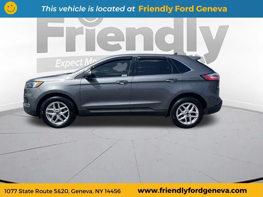 Used 2024 Gray Ford SEL image 10