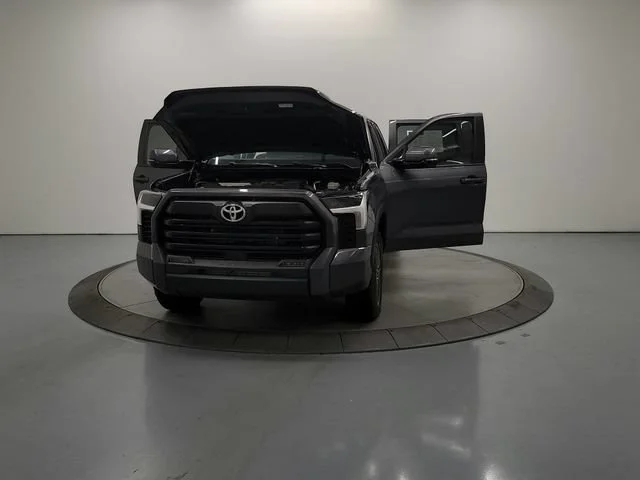 2024 Toyota Tundra SR5 - Photo 10