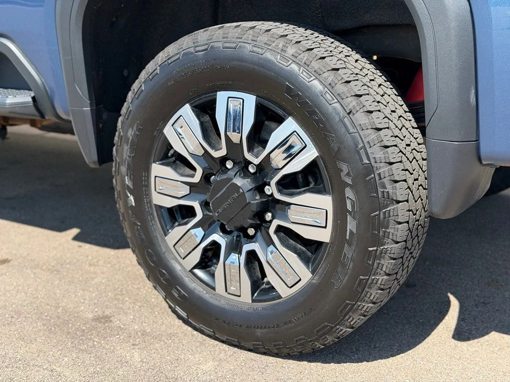 Used 2024 Blue GMC Denali image 25