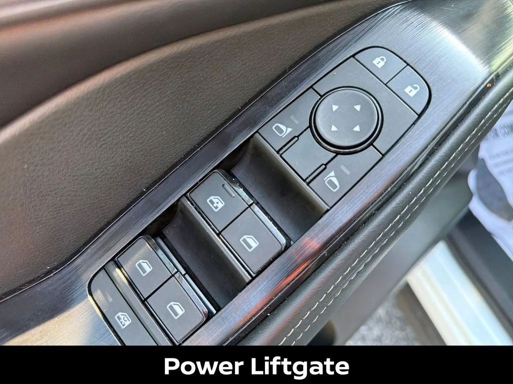 Used 2025 White Nissan SV image 14