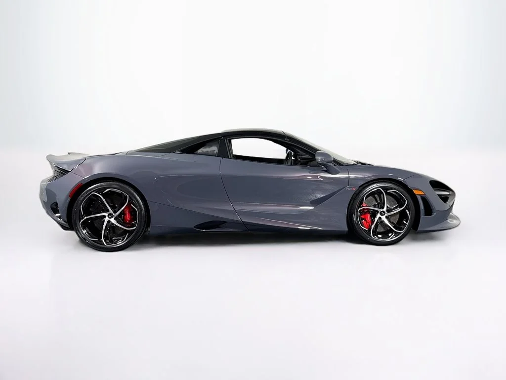 New 2027 Lava Gray McLaren Spider image 6