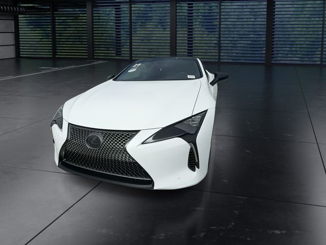 Used 2021 White Lexus 500 image 3
