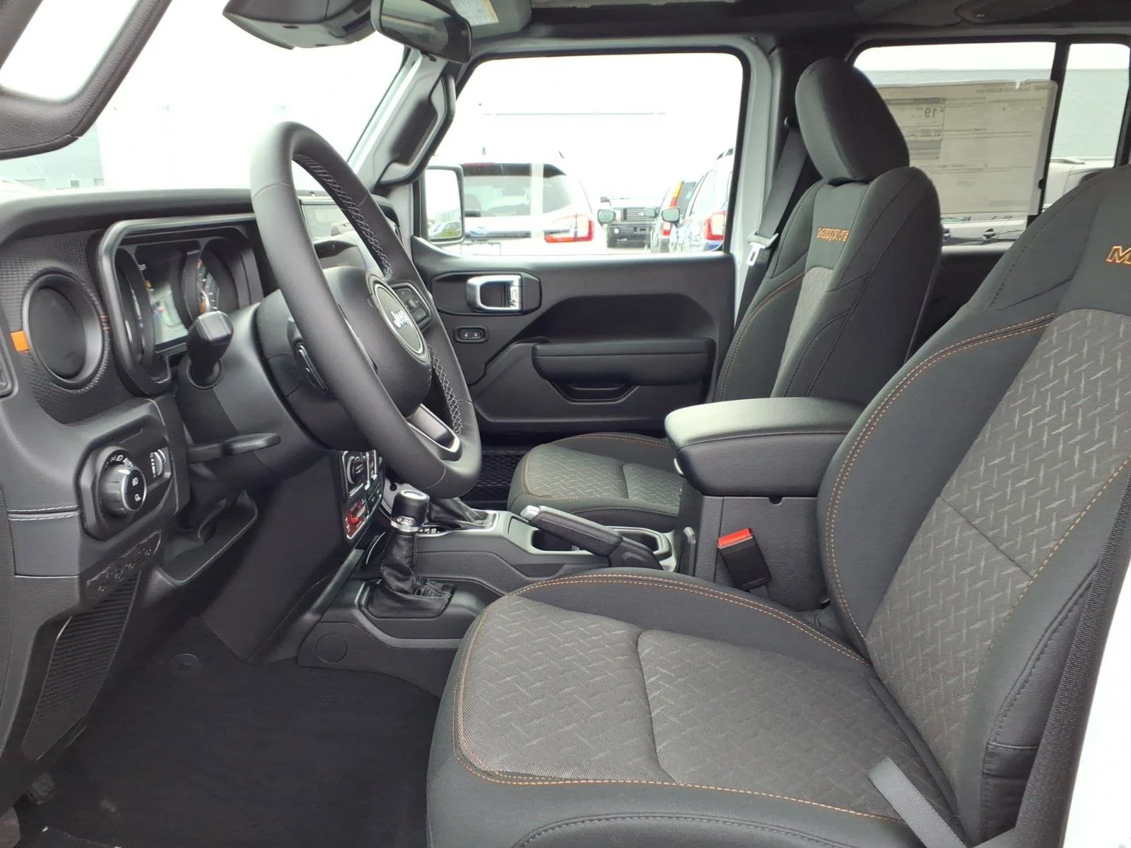 New 2026 Bright White Clearcoat Jeep Mojave image 15