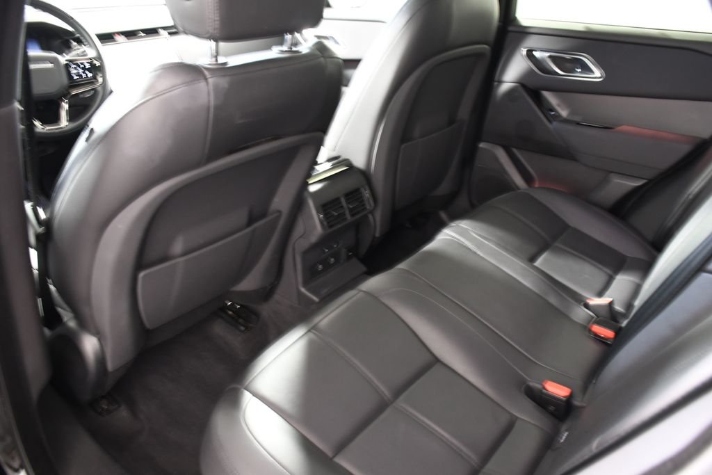 Used 2025 Santorini Black Metallic Land Rover Dynamic SE image 27