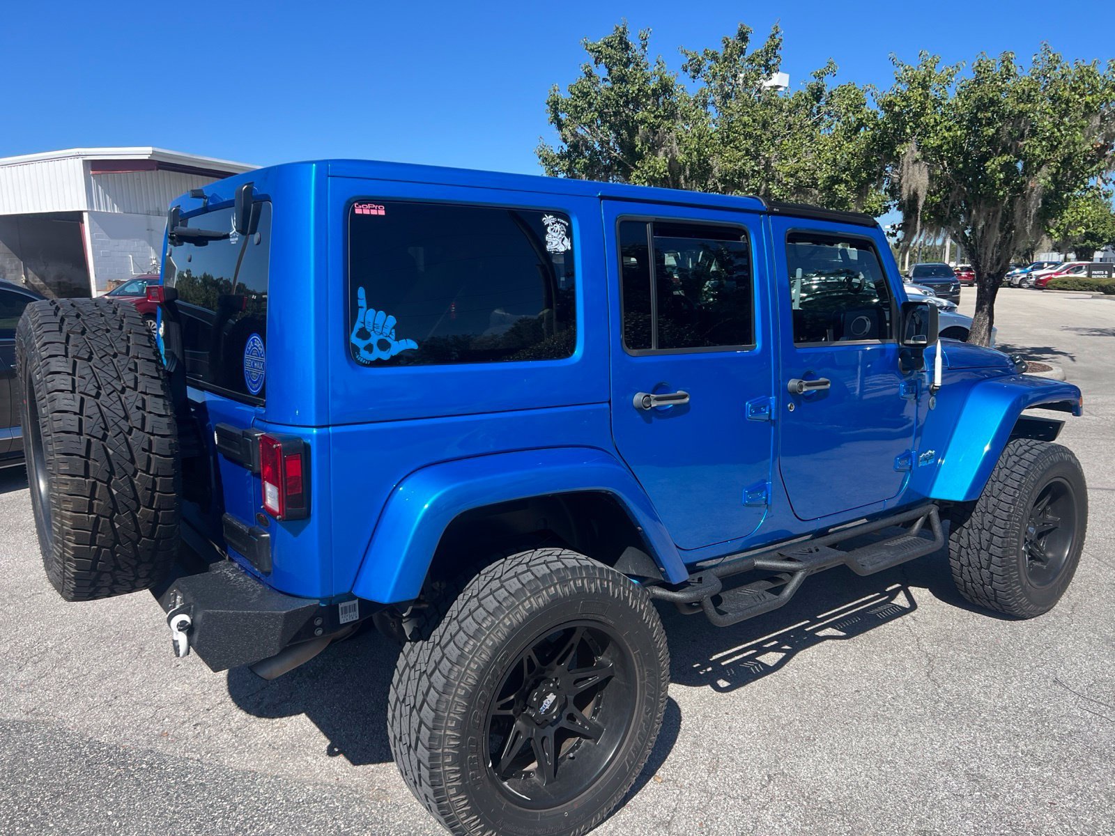 Used 2014 Blue Jeep Unlimited Polar Edition image 5
