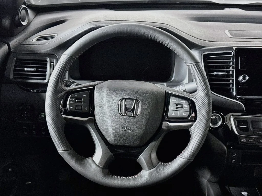 New 2026 Platinum White Pearl Honda Black Edition image 13