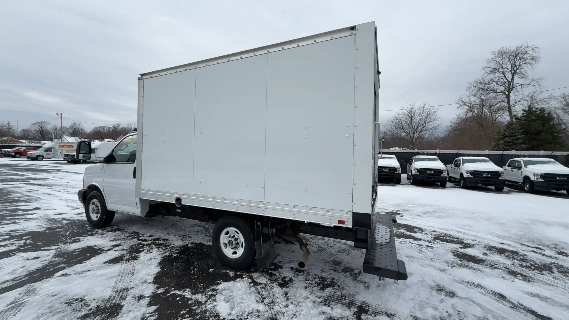 Used 2020 Summit White GMC Work Van image 6