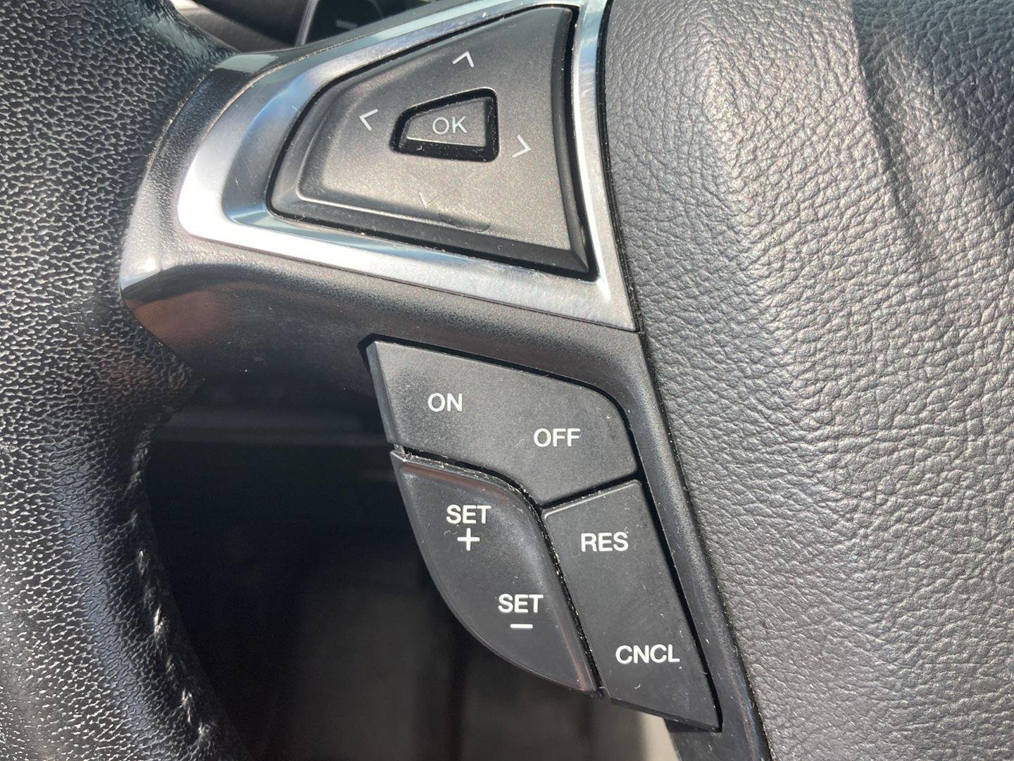 Used 2020 Magnetic Ford  image 17