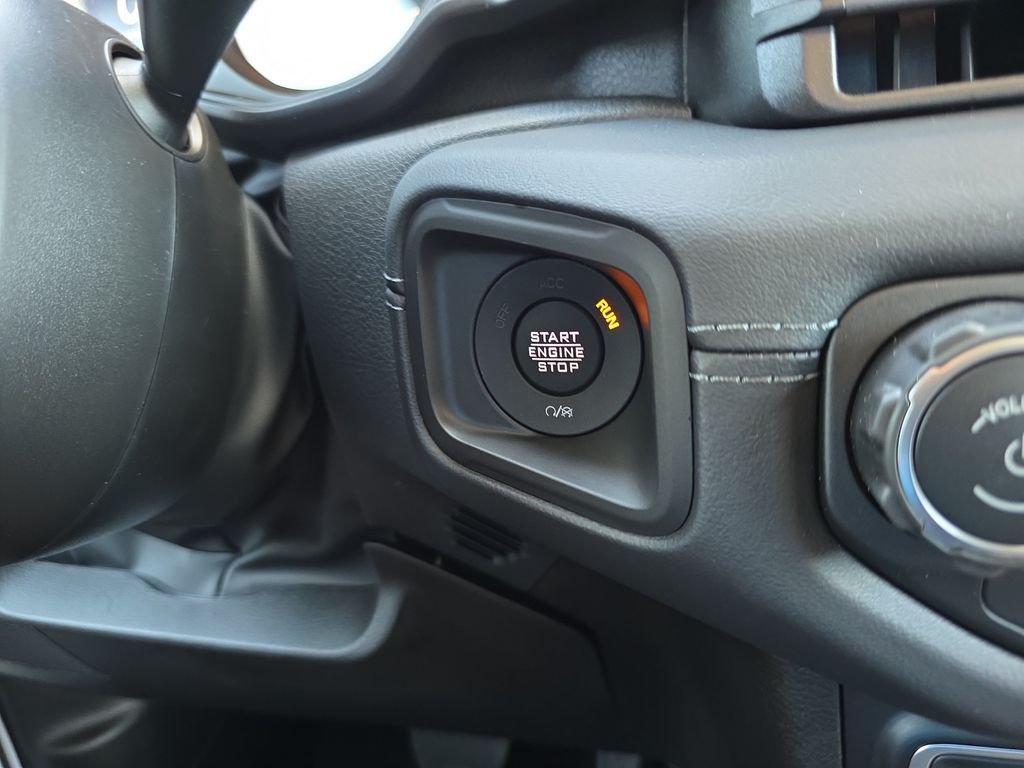New 2026 Bright White Clearcoat Jeep Rubicon X image 22