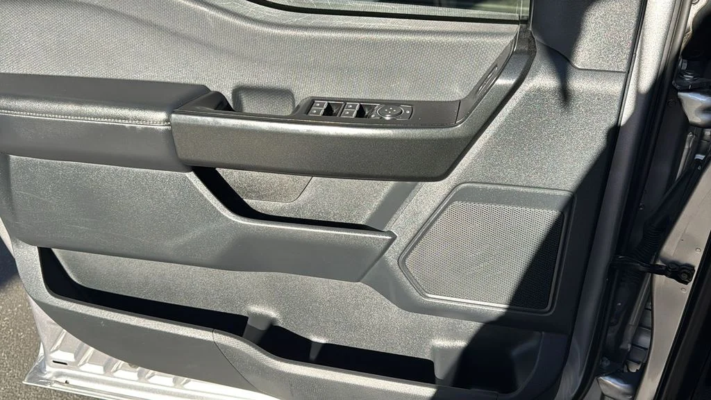 Certified Used 2021 Iconic Silver Metallic Ford XL image 19