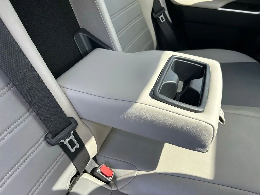 Certified Used 2019 Midnight Black Metallic Toyota XLE Premium image 49