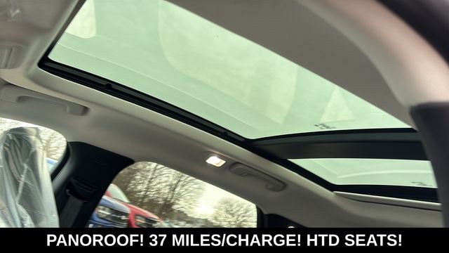 New 2026 Rapid Red Metallic Tinted Clearcoat Ford Plug-In PHEV image 9