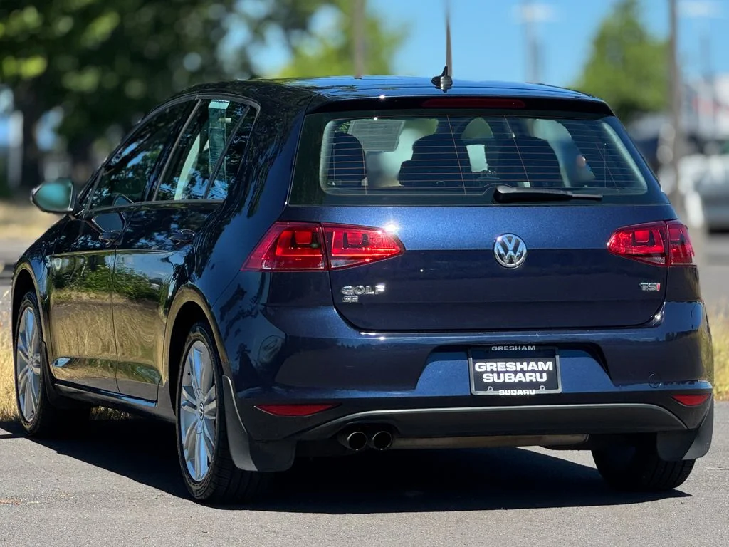 Used 2016 Night Blue Metallic Volkswagen TSI SE 4-Door image 5