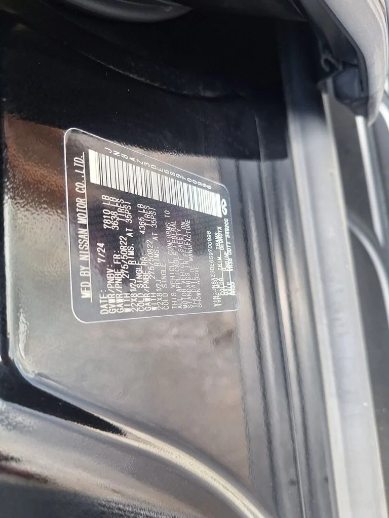 Used 2025 Black INFINITI SENSORY image 33